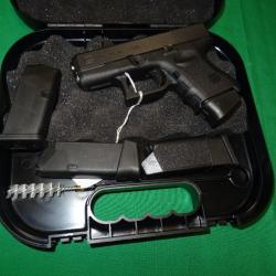 Pistolet Glock 26 en 9x19mm avec 4 chargeurs et clips ceinture
