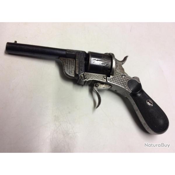 Vendu uniquement en France petit revolver 7mm  broche  systme brevet.
