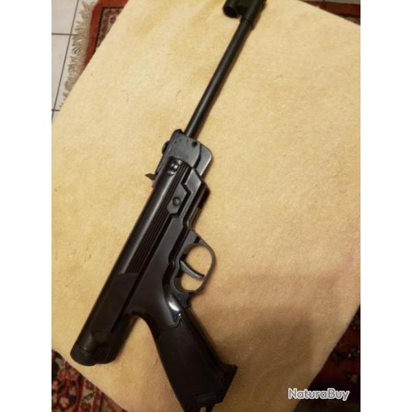 Pistolet  air comprim 4.5mm . Baikal