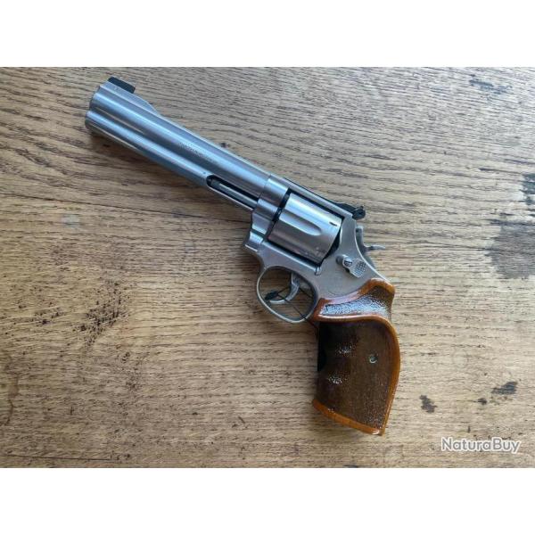 Revolver Smith & Wesson 686 Cal.357 mag 6 pouces
