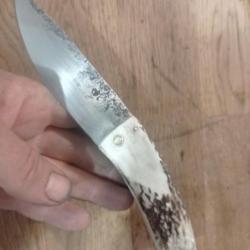 Couteau pliant deux clous en bois de cerf