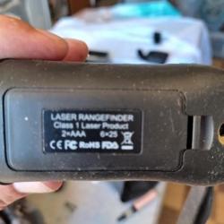 Télémètre laser rangefinder.