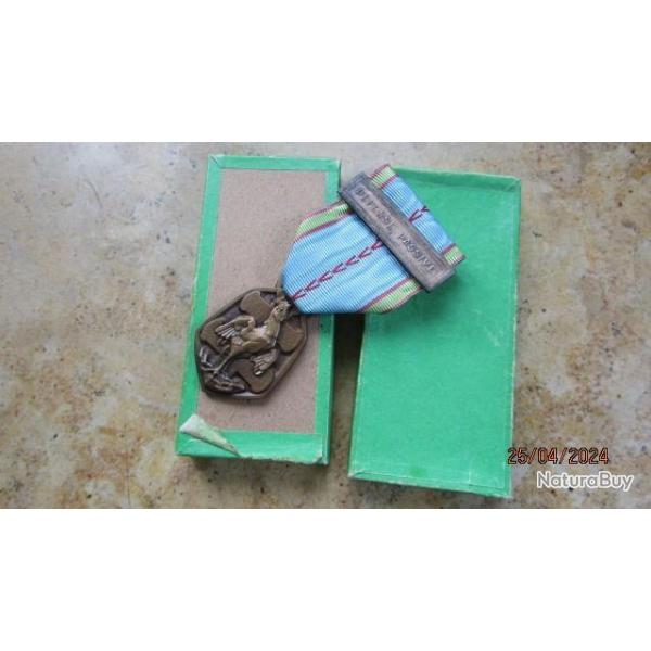 ordre mdaille de la libration (commmorative) barrette DEFENSE PASSIVE TBE+ boite seconde guerre