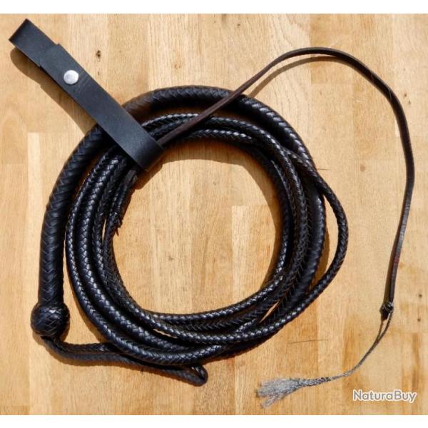 Fouet cuir noir snake whip