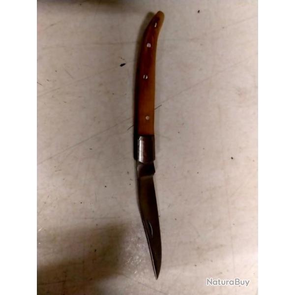 un couteau de poche manche bois olivier total 16 cm