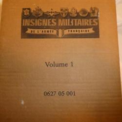 série de 6 volumes "les insignes militaires Française (éditions Atlas)