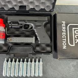 Pistolet Glock 17 Gen 4 Cybergun Full Metal 1.7J Cal.4.5 mm BBS + laser