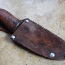 couteau ramené Indochine Indo bois rouge " teck" fourreau cuir forme atypique militaire