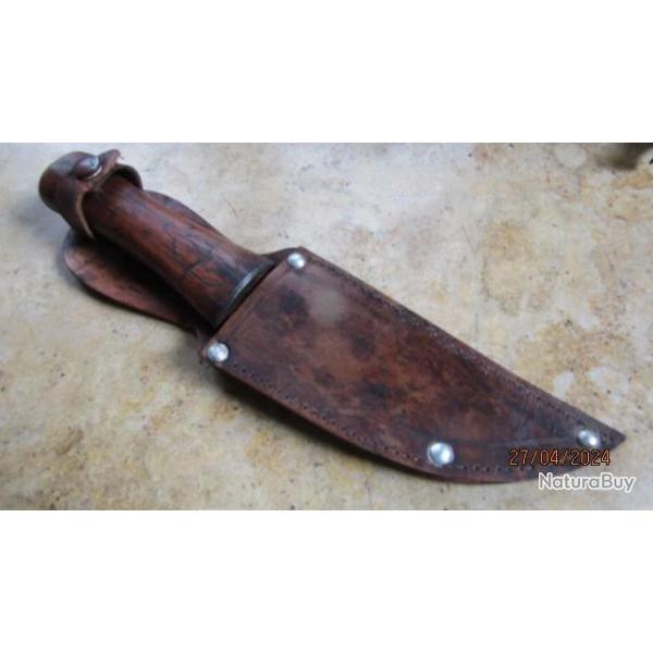 couteau ramen Indochine Indo bois rouge " teck" fourreau cuir forme atypique militaire