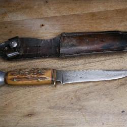 Petit poignard type scout à dents de scie fabrication allemande ancienne