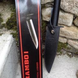 Couteau Rambo I First Blood Kit de Survie Lame Acier Inox Manche Paracorde Etui Cuir NON NUMEROTé