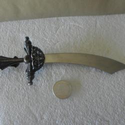 ouvre-lettre vintage forme épée scimitar