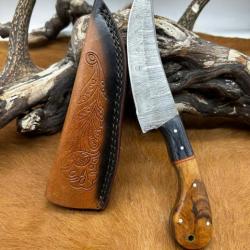 Couteau chasse lame damas 256 couches Manche en bois d'olivier  ref D53