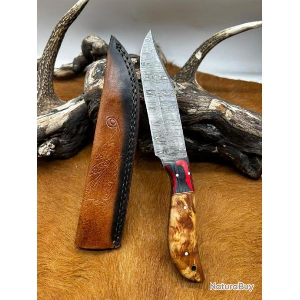 Couteau chasse lame damas 256 couches Manche en bois d'olivier  ref D60