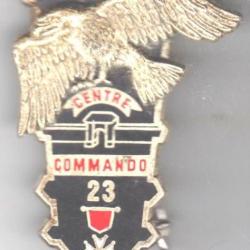 Centre Commando 23. D.2519. 2 anneaux.