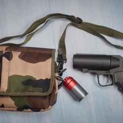 Airsoft lance-grenade à gaz 40mm compact avec grenade et sacoche.