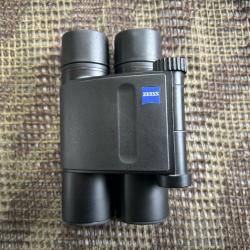 JUMELLES ZEISS VICTORY COMPACT 10X25