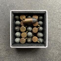Boite de 25 cartouches anciennes 9 mm à broche pour revolvers Lefaucheux - 1 sans réserve