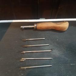 Armurier crossier  outils a quadrillage a  quadriller les crosses fusil carabine bois restauration