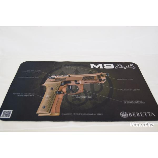Tapis d'entretien pour arme en noprne Beretta M9A4