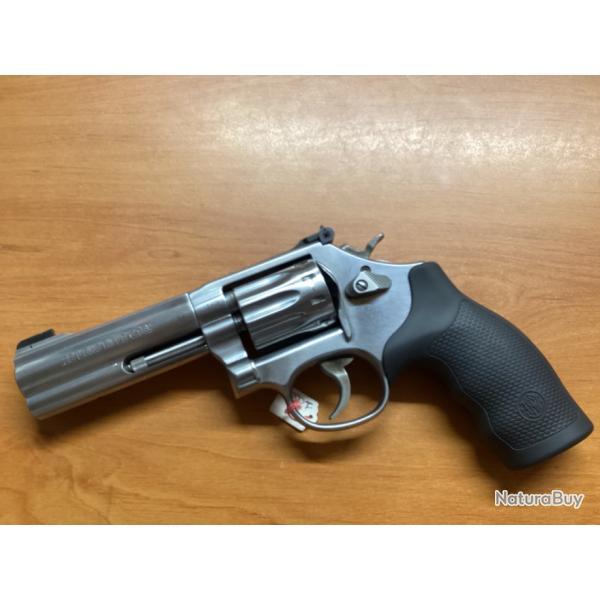 SMITH&WESSON 617 4" 22LR 10 COUPS
