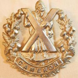 DDAY44 - authentique CAP BADGE BRITANNIQUE desQueens Own Cameron Highlanders Regiment NORMANDIE 1944