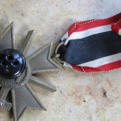 médaille Croix du mérite guerre avec épées II°Classe KVK Allemagne ww2 Allemand seconde guerre