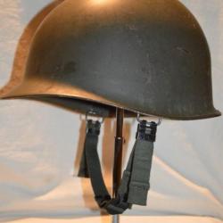 COQUE DE CASQUE AMERICAIN Mle PARACHUTISTE POST WAR-GUERRE DU VIETNAM ?-AMERICAN PARA TROOPER HELMET