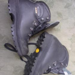 chaussures GORE TEX   Scarpa  taille 38