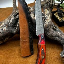 Couteau chasse lame damas 256 couches Manche en bois d'olivier coloré ref D112