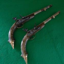 Paire de pistolets orientaux ottomans à silex
