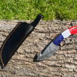 Couteau à dépecer avec crochet damas forgé LLF 21cm édition patriote