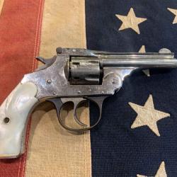Revolver Iver Johnson DA calibre 22