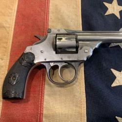 Revolver Iver Johnson DA calibre 22 rimfire finition nickelée