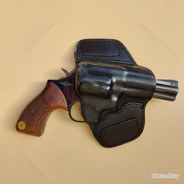 Holster GK Pro en cuir modle 0182N pour port discret d'un revolver carcasse K/L