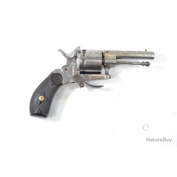 Petit revolver style velodog bulldog 320 ligeois Lige  restaurer. Plaquettes S&W ?