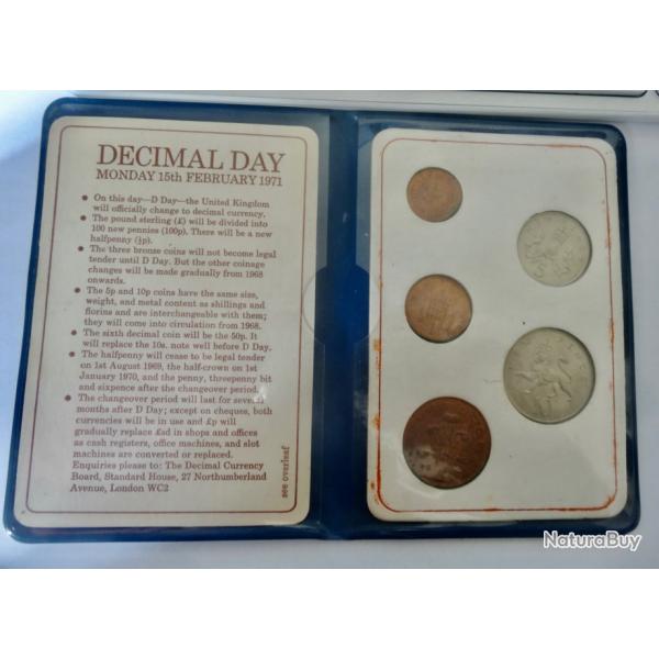 Ancienne plaquette de pices de monnaies, Britain's First Decimal Coins, 1968