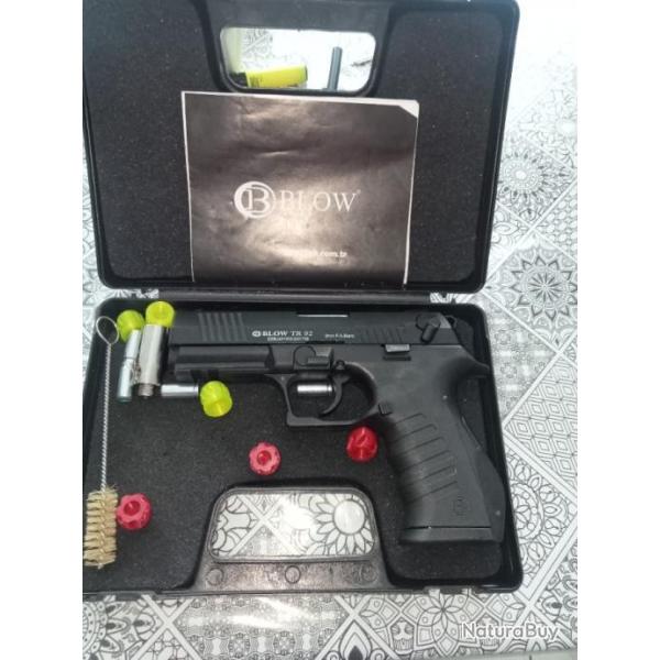 Pistolet TR92 9mm BLOW neuf et jamais servi Tir a blanc, gaz et bille acier