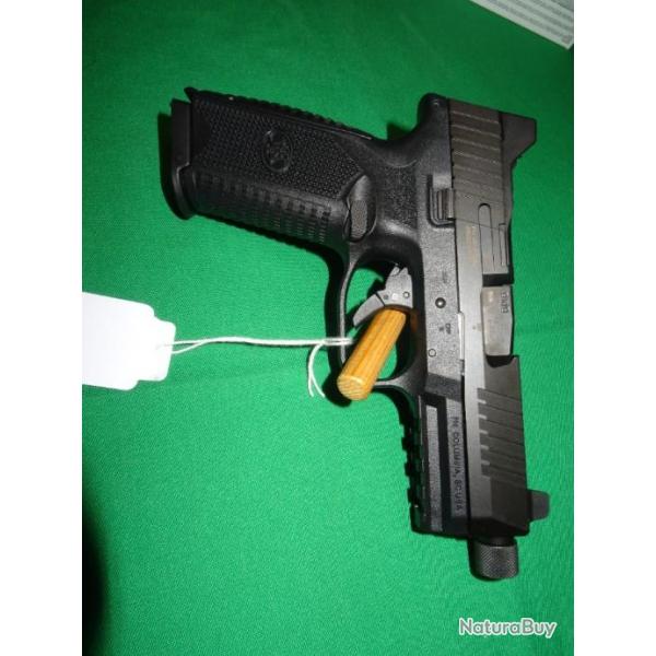 Pistolet FNH 509 BLACK TACTICAL en 9x19mm