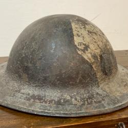 Casque britannique WW1 Mark I (Brodie Helmet) mimicry camouflè (probable unité de mitrailleuse)