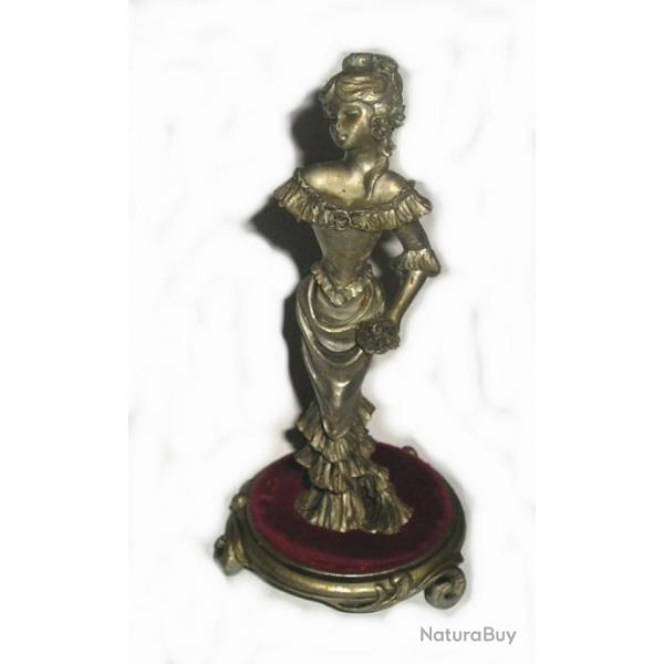 STATUETTE FIGURINE FMININE DELPHINE LES TAINS DU PRINCE