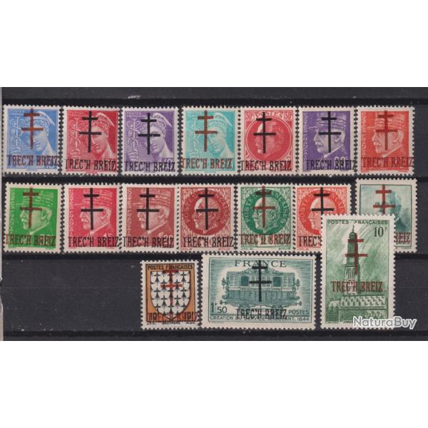 TIMBRES DE FRANCE SERIE DE 17 LIBERATION DE LA BRETAGNE 1944 NEF **