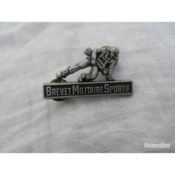 insigne brevet militaire sportif