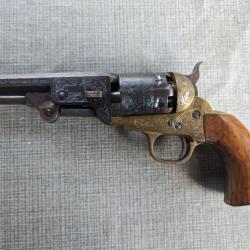 Revolver colt 1851 navy cal 36 gravé.