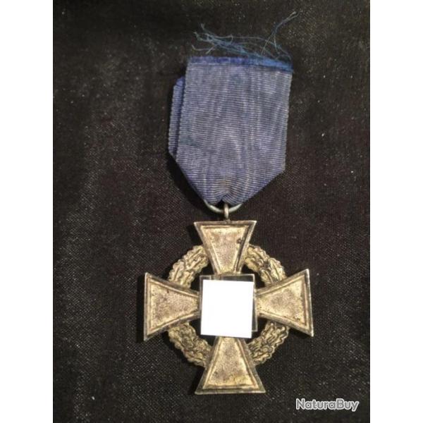 medaille allemande 3eme reich longue croix de 3eme classe