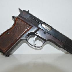Pistolet Luger M90 Calibre 9x19