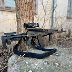 Crosse tactique AK  74 , de type Fab Defense - polymére Noir