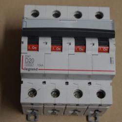 Disjoncteur Legrand D20