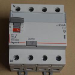 interrupteur différentiel Legrand 4x25A 30ma