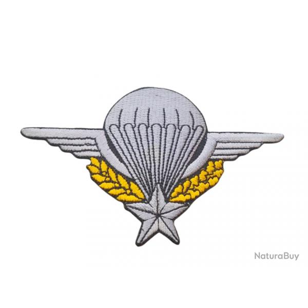 Brevet Parachutiste Franais Largeur 11 cm  Hauteur en son centre 6.5 cm